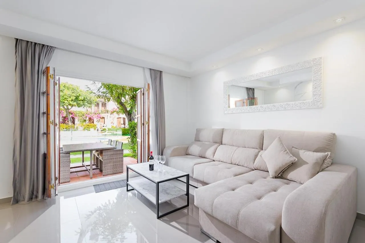 Estepona - Playa - Villa De 3 Dormitorios Con Acceso Directo A La Piscina Y Al Lado Del Mar Si7 0*,  西班牙